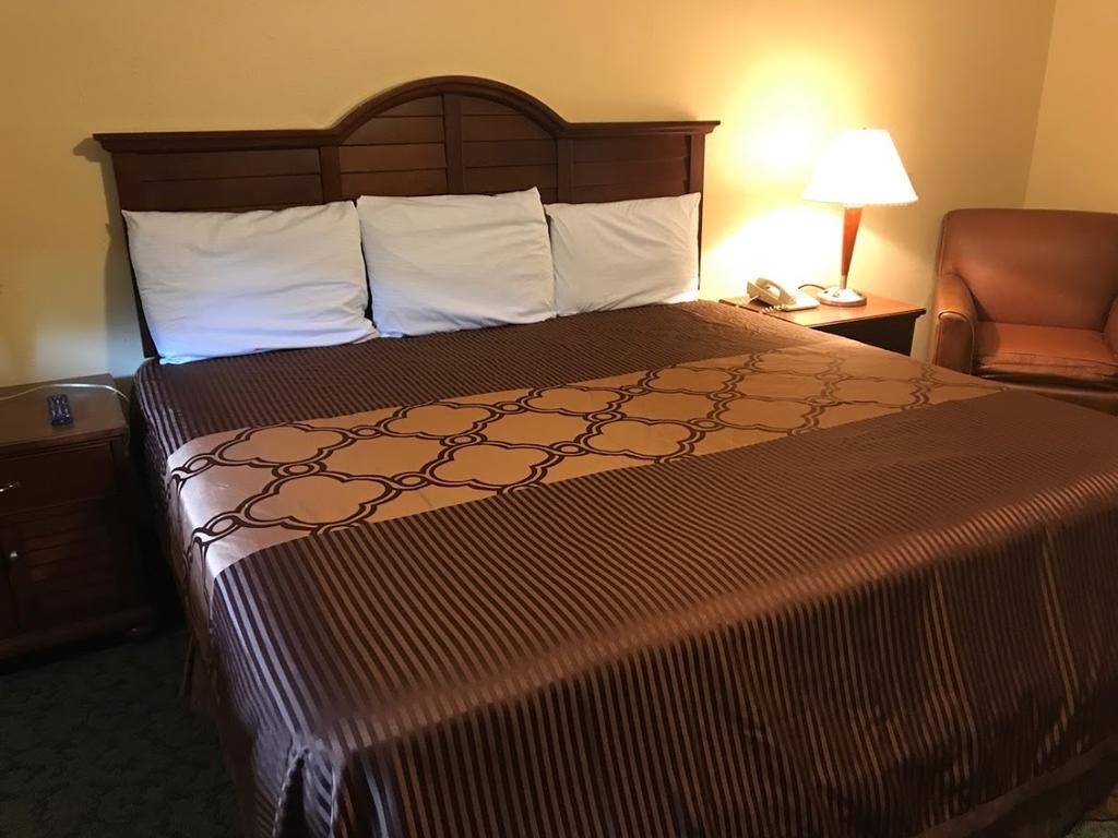 Motel Extended