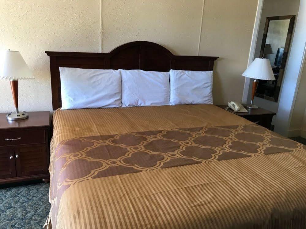 Extended Motel Alvin