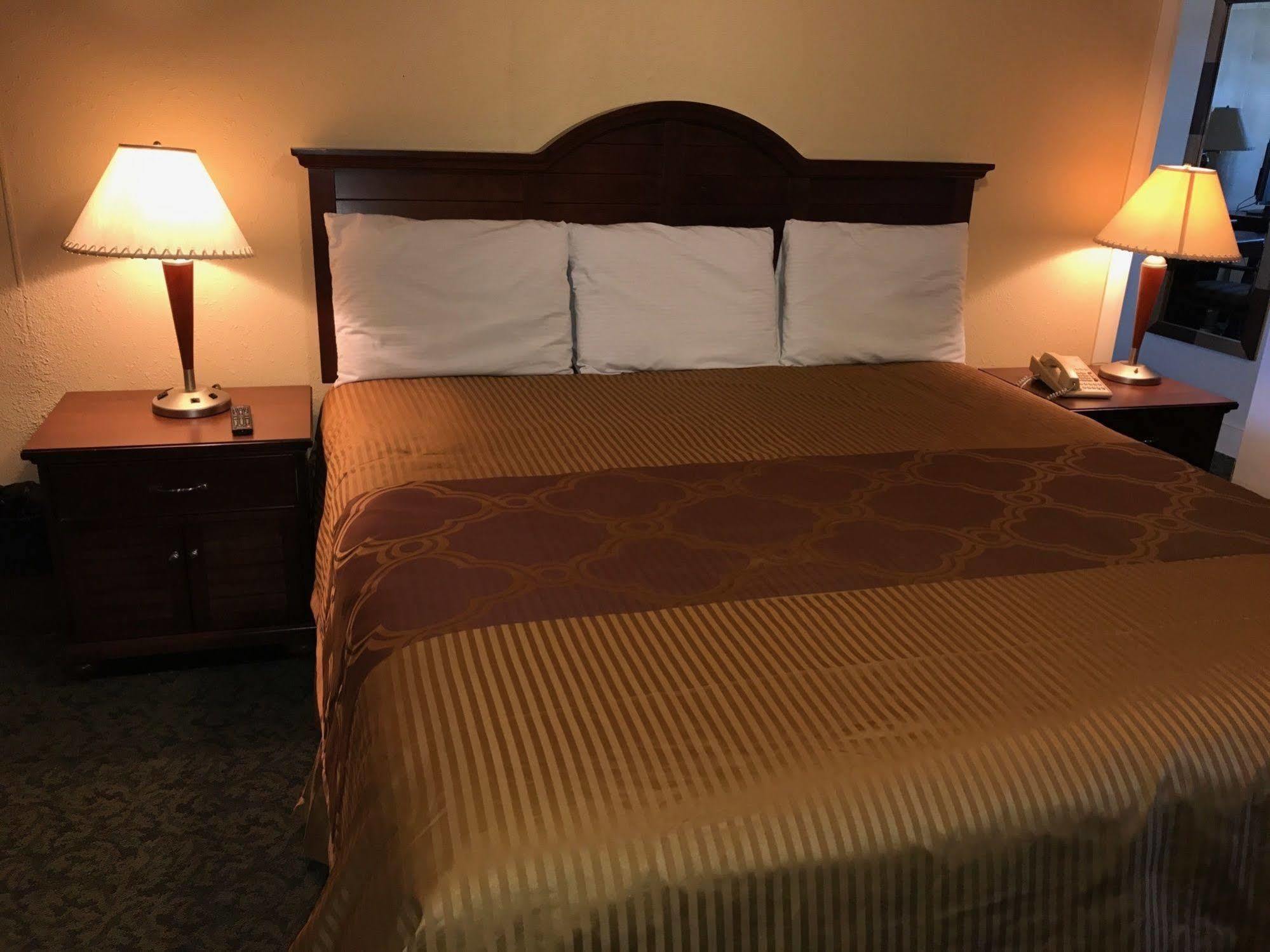 Motel Extended Alvin
